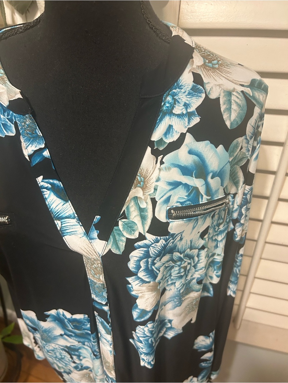Black Floral V-Neck Blouse with Blue Roses - Picture 4 of 6